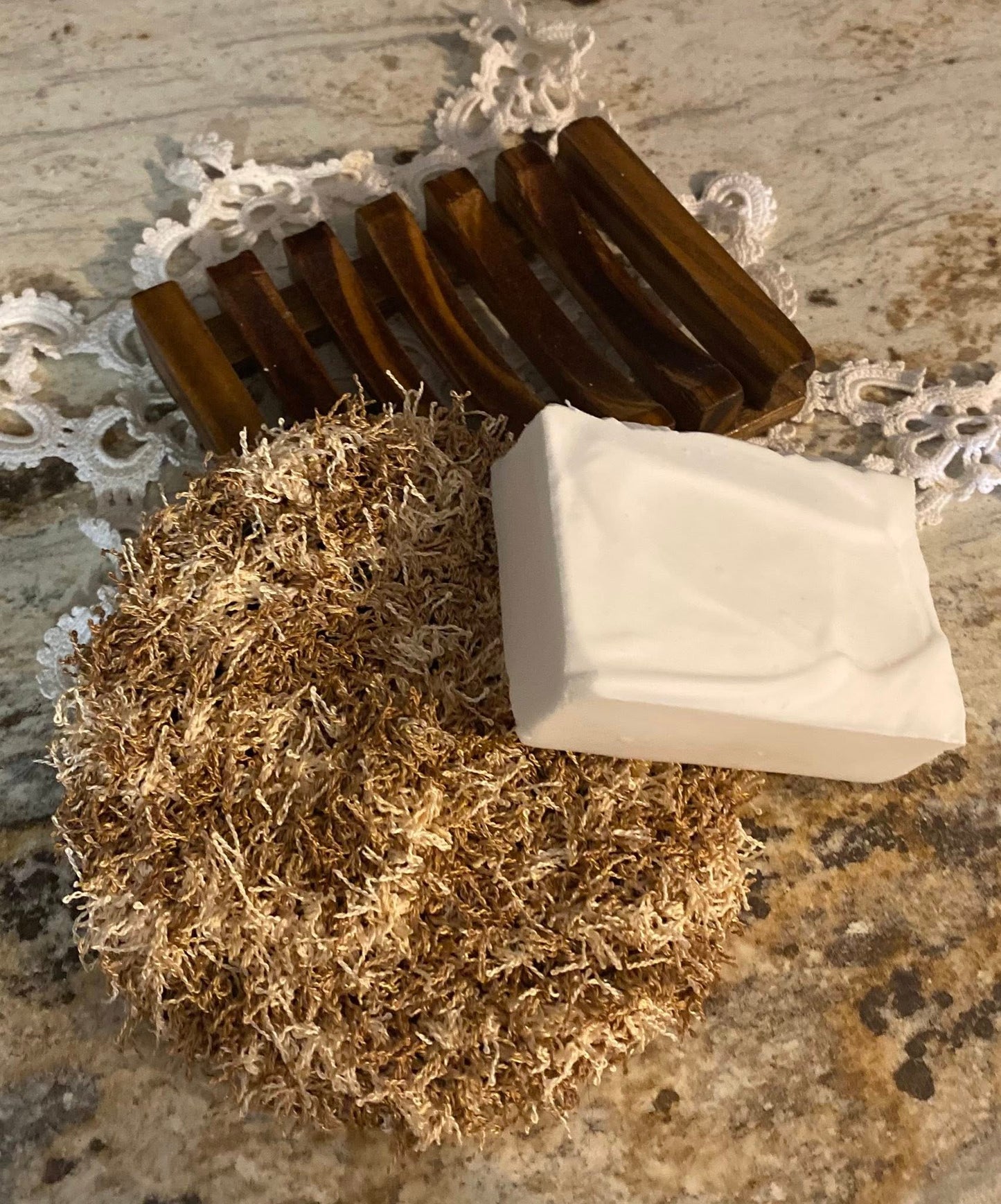 Wooden Soap Dish & Scrubby Set